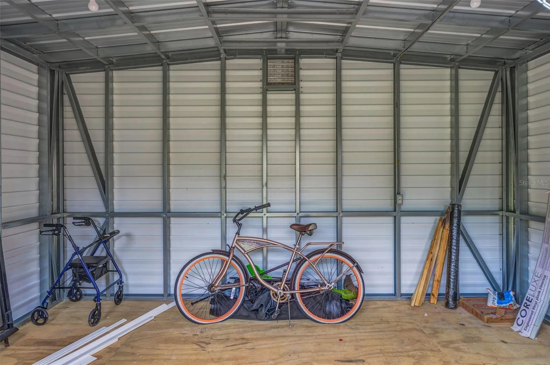 407 1st Avenue NE Lutz FL 33549