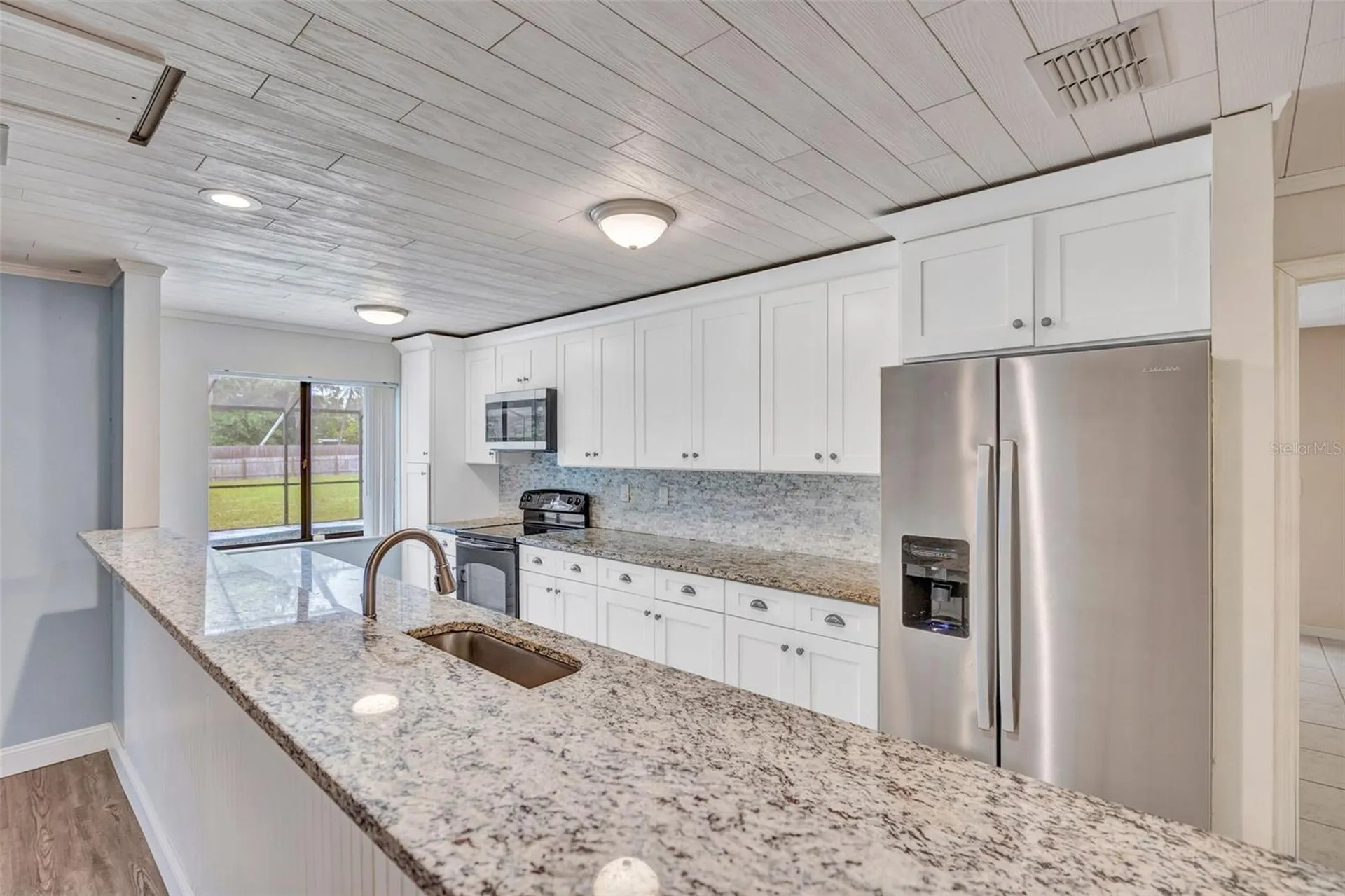 407 1st Avenue NE Lutz FL 33549