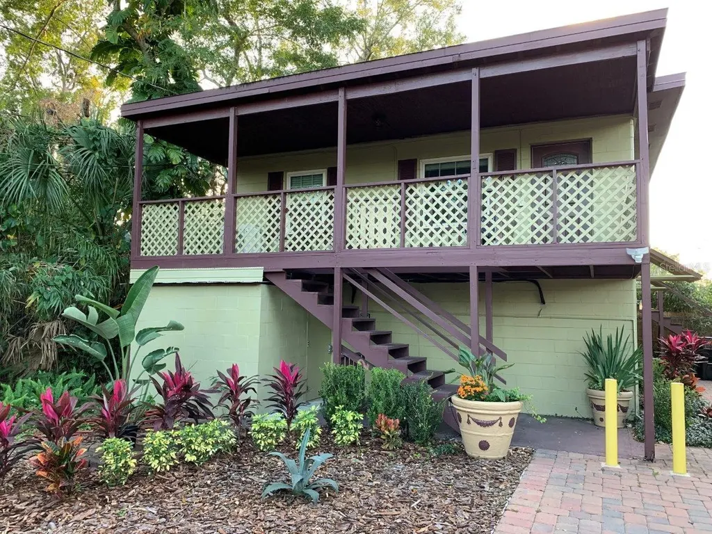 2512 Musselwhite Avenue Orlando FL 32804