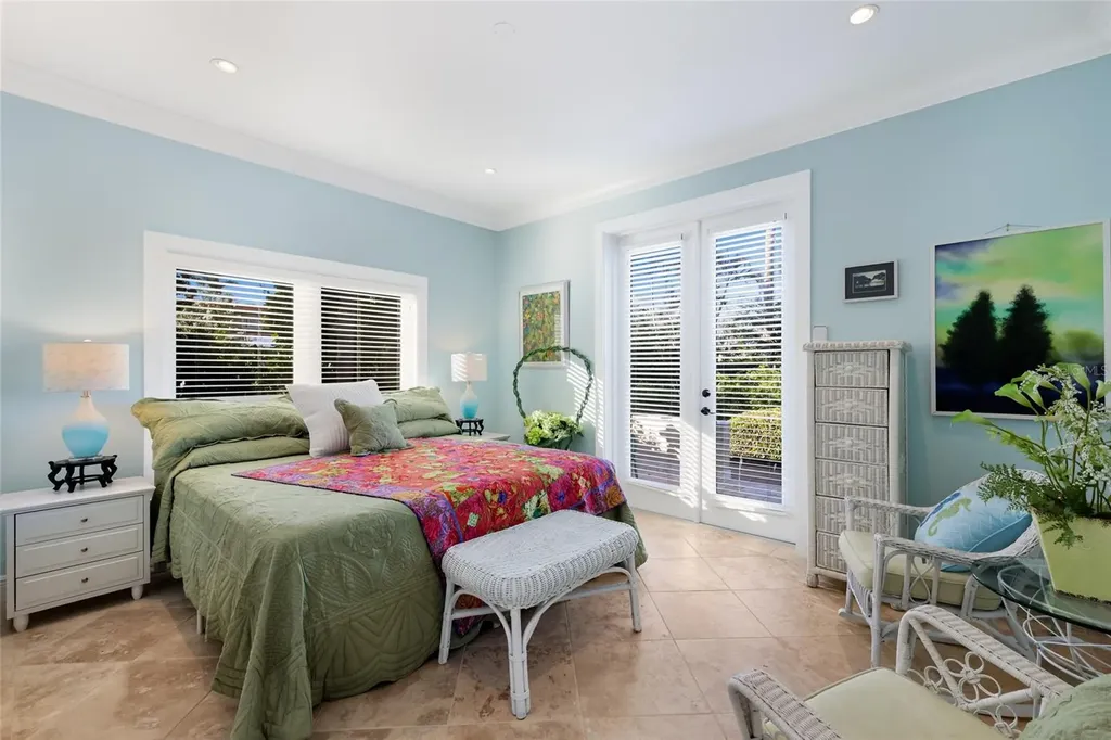 518 58th Street Holmes Beach FL 34217