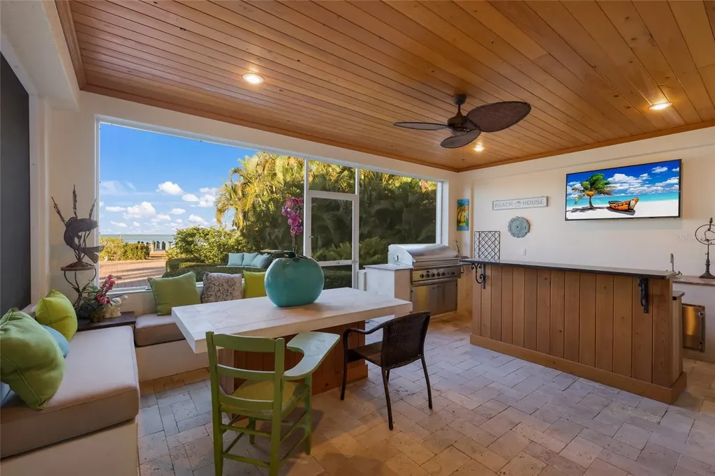 518 58th Street Holmes Beach FL 34217