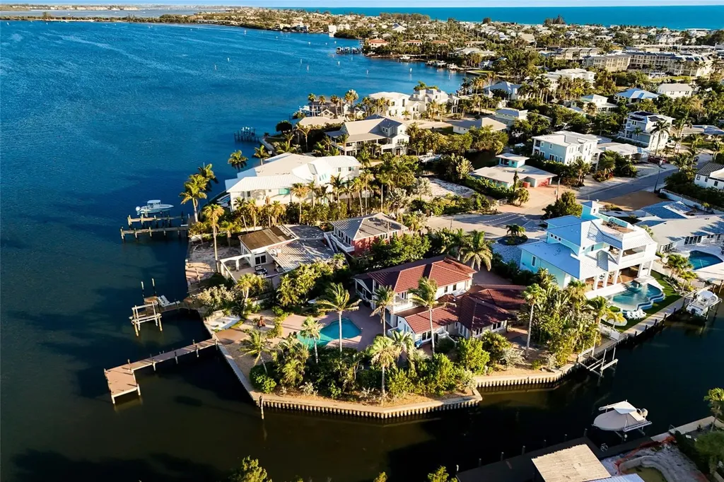 518 58th Street Holmes Beach FL 34217
