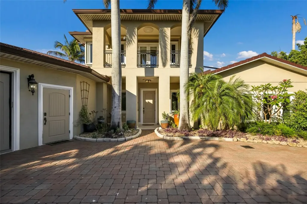 518 58th Street Holmes Beach FL 34217