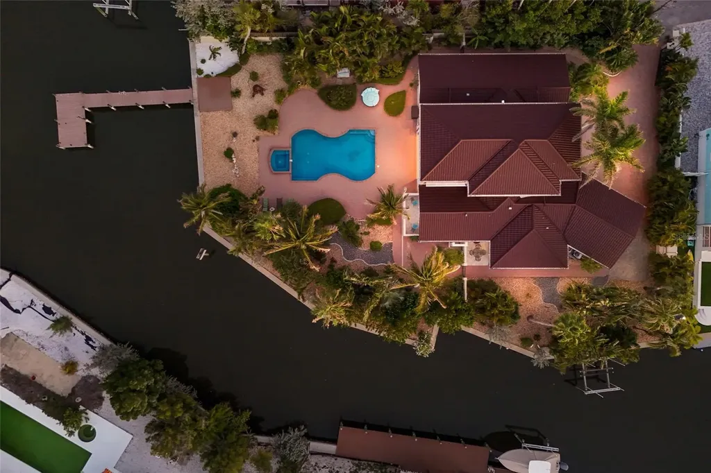 518 58th Street Holmes Beach FL 34217