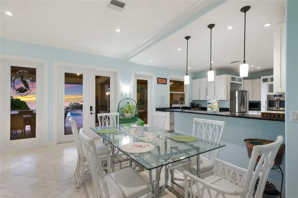 518 58th Street Holmes Beach FL 34217