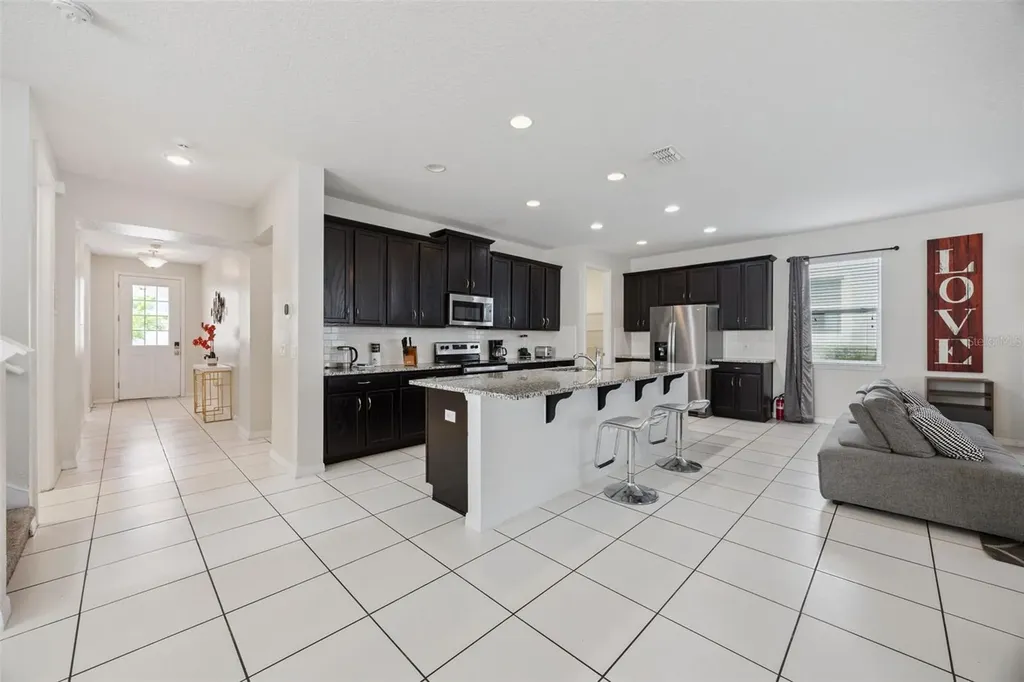 9008 Sunshine Ridge Loop Kissimmee FL 34747