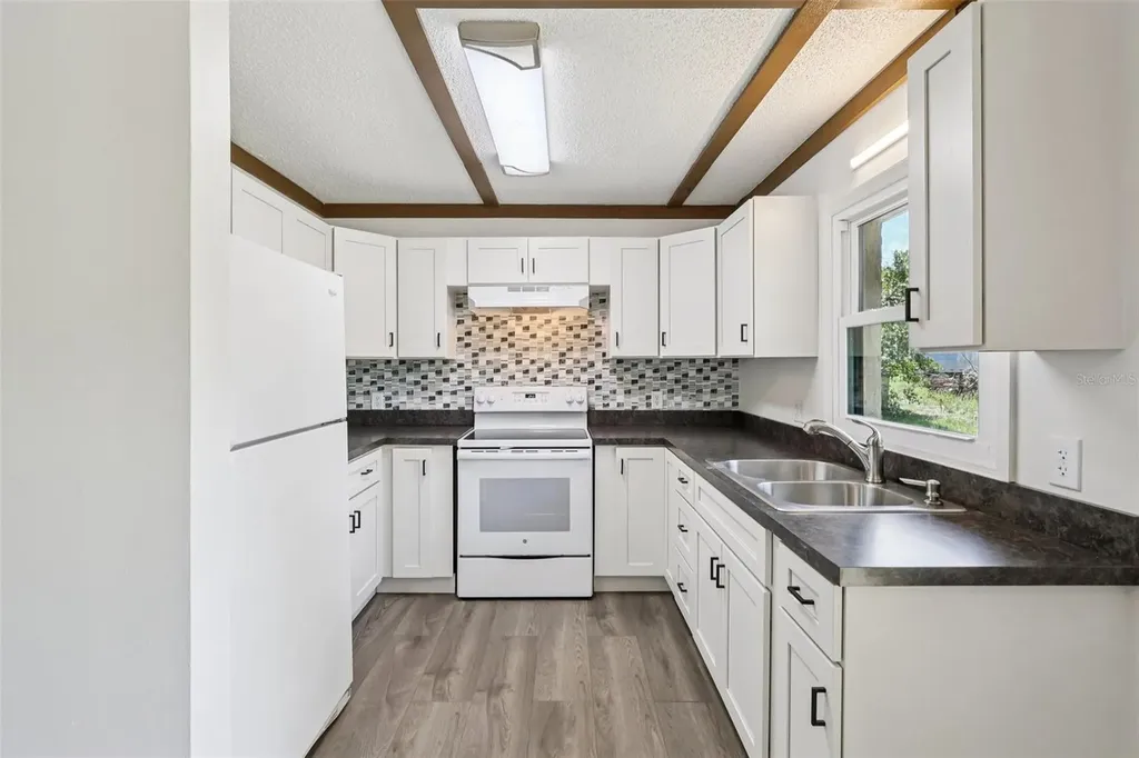6814 Battlefield Parkway Bushnell FL 33513