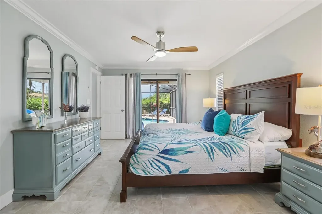 5916 Oakhurst Drive Seminole FL 33772