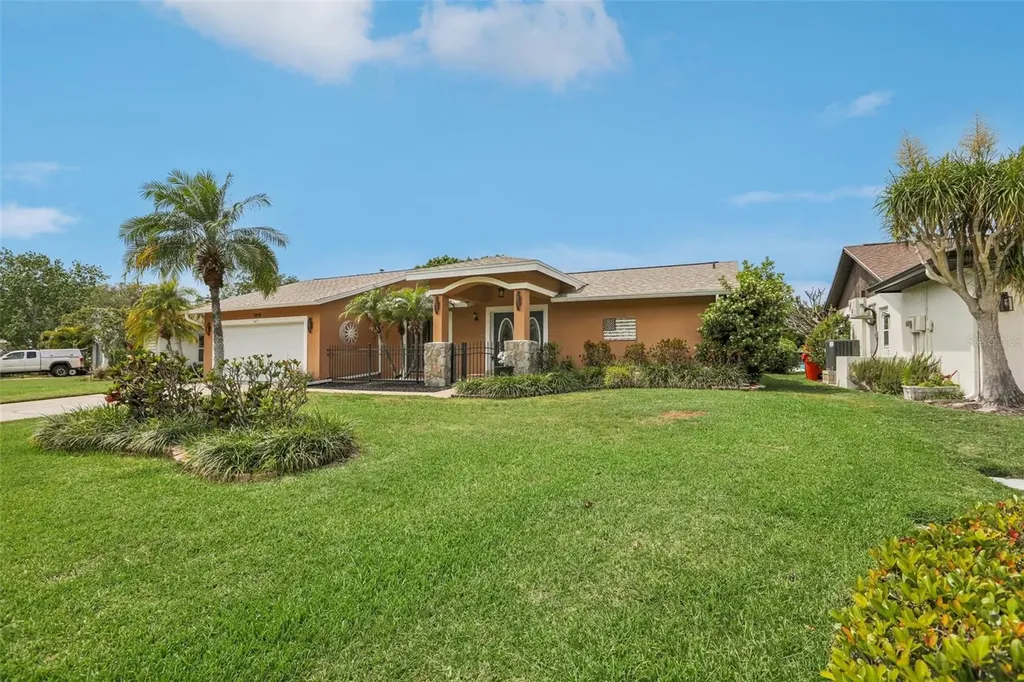 5916 Oakhurst Drive Seminole FL 33772