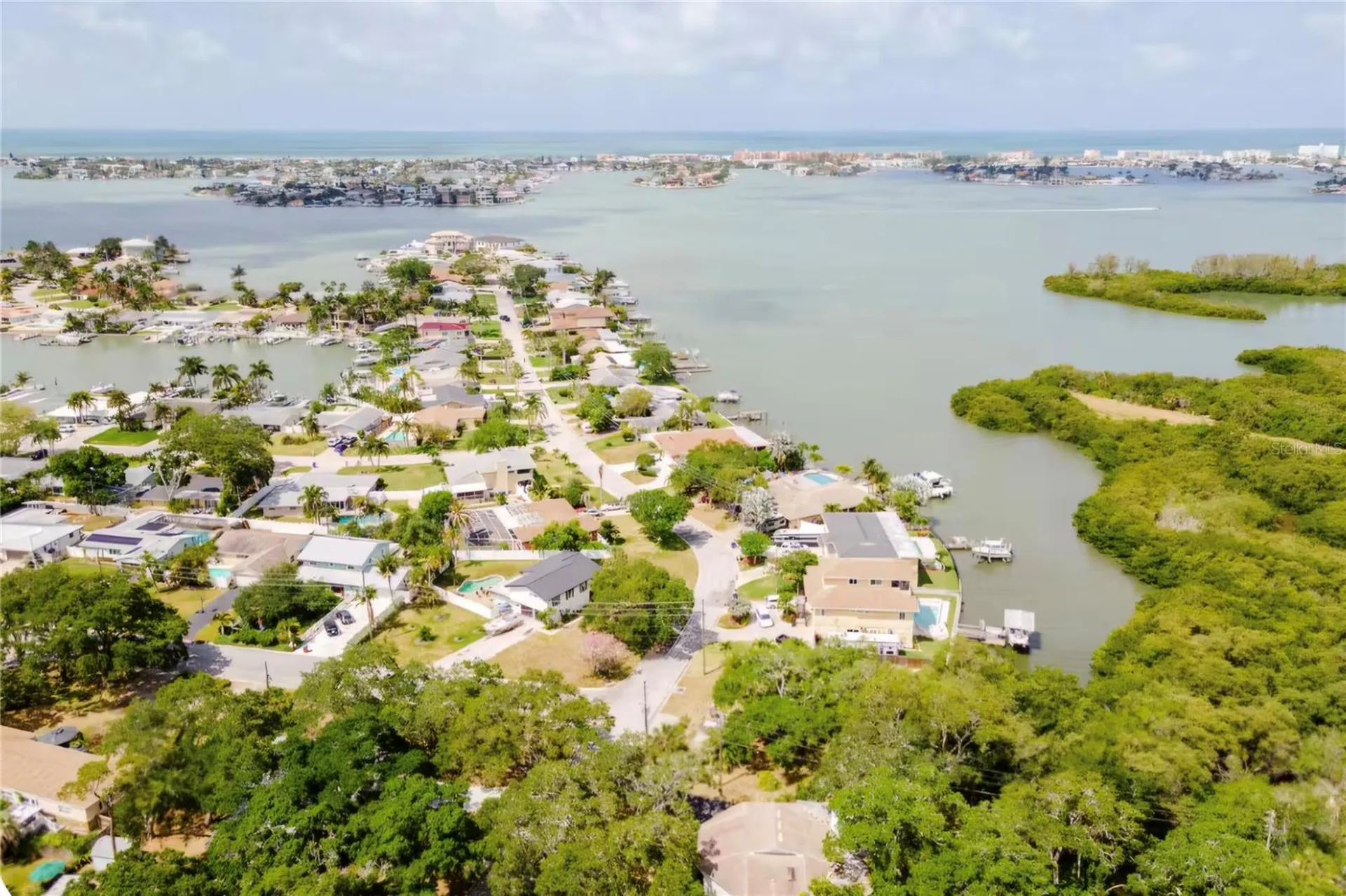 5916 Oakhurst Drive Seminole FL 33772
