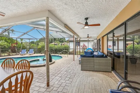 5916 Oakhurst Drive Seminole FL 33772