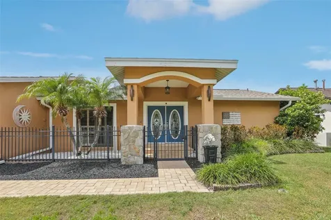 5916 Oakhurst Drive Seminole FL 33772