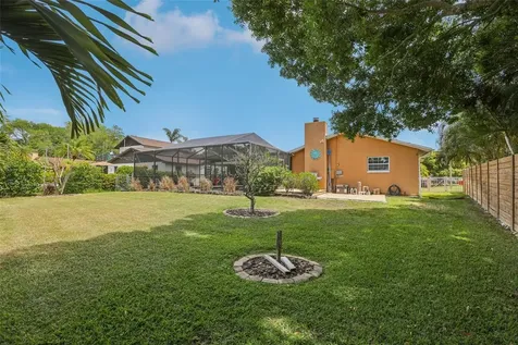 5916 Oakhurst Drive Seminole FL 33772