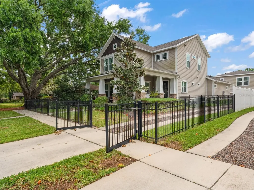 710 36th Avenue N St Petersburg FL 33704