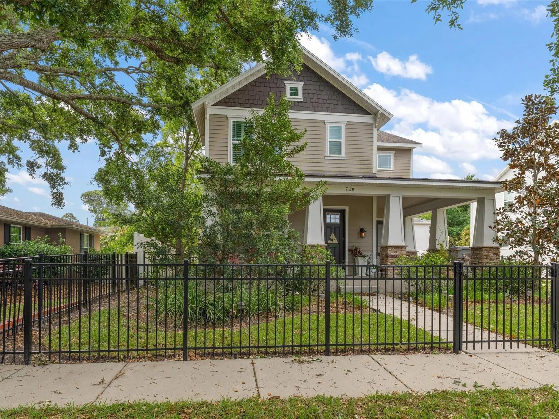 710 36th Avenue N St Petersburg FL 33704