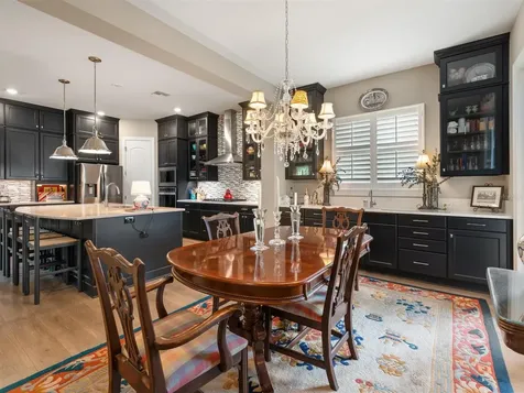 710 36th Avenue N St Petersburg FL 33704