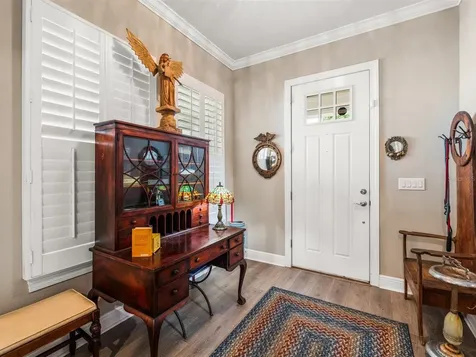 710 36th Avenue N St Petersburg FL 33704