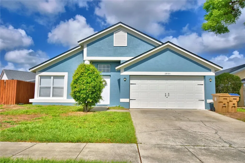 2935 Dickens Circle Kissimmee FL 34747