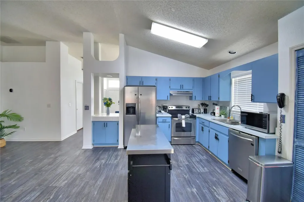 2935 Dickens Circle Kissimmee FL 34747