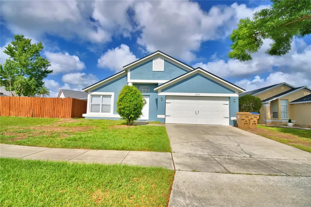 2935 Dickens Circle Kissimmee FL 34747