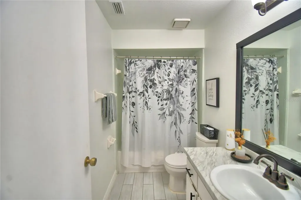 2935 Dickens Circle Kissimmee FL 34747