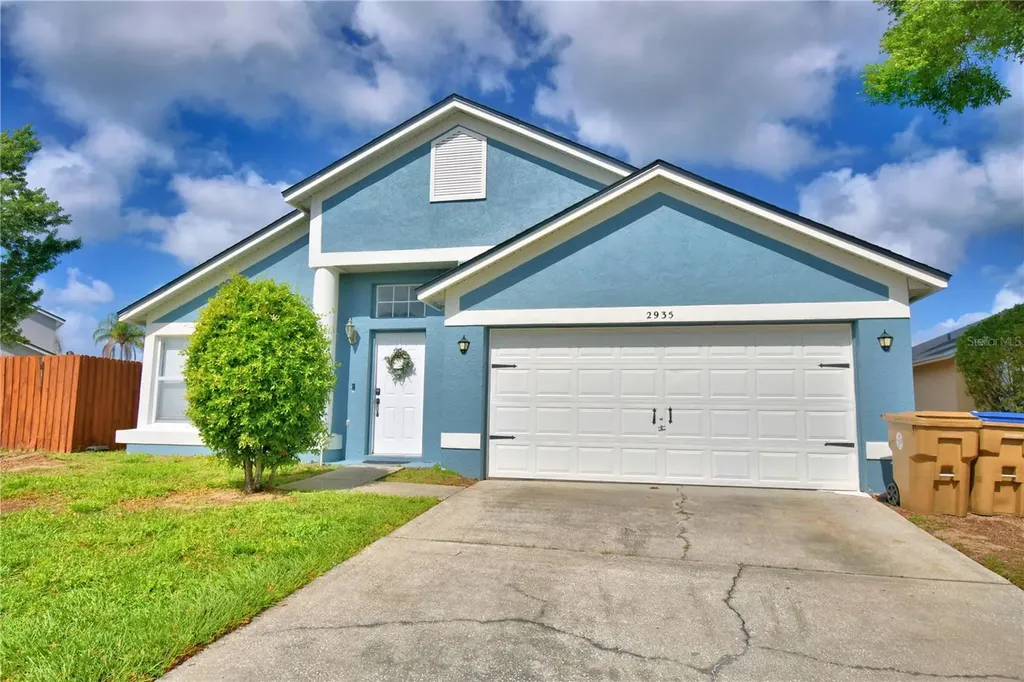 2935 Dickens Circle Kissimmee FL 34747