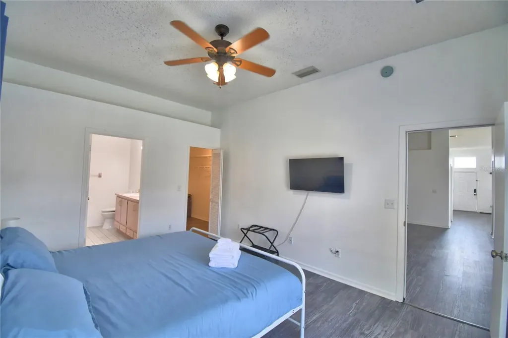 2935 Dickens Circle Kissimmee FL 34747