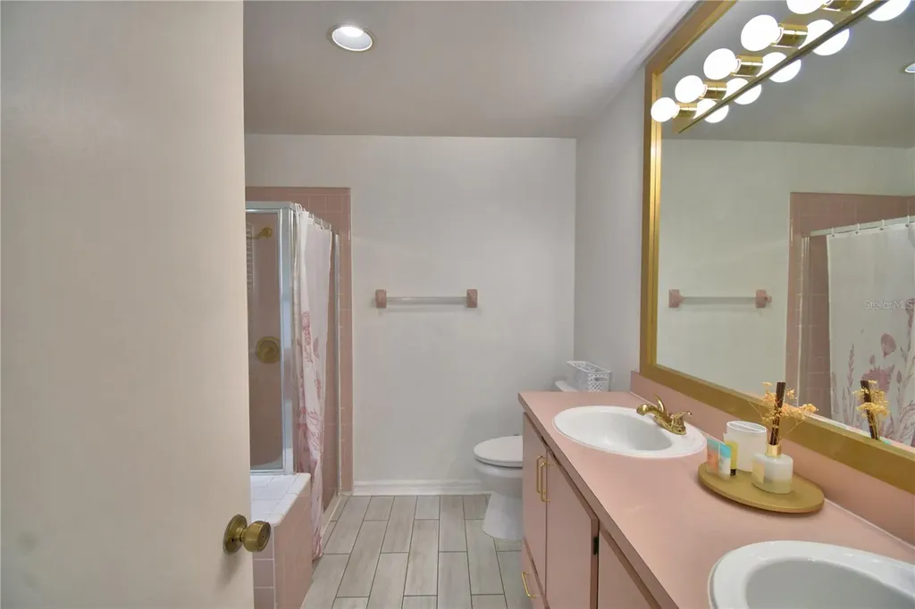 2935 Dickens Circle Kissimmee FL 34747