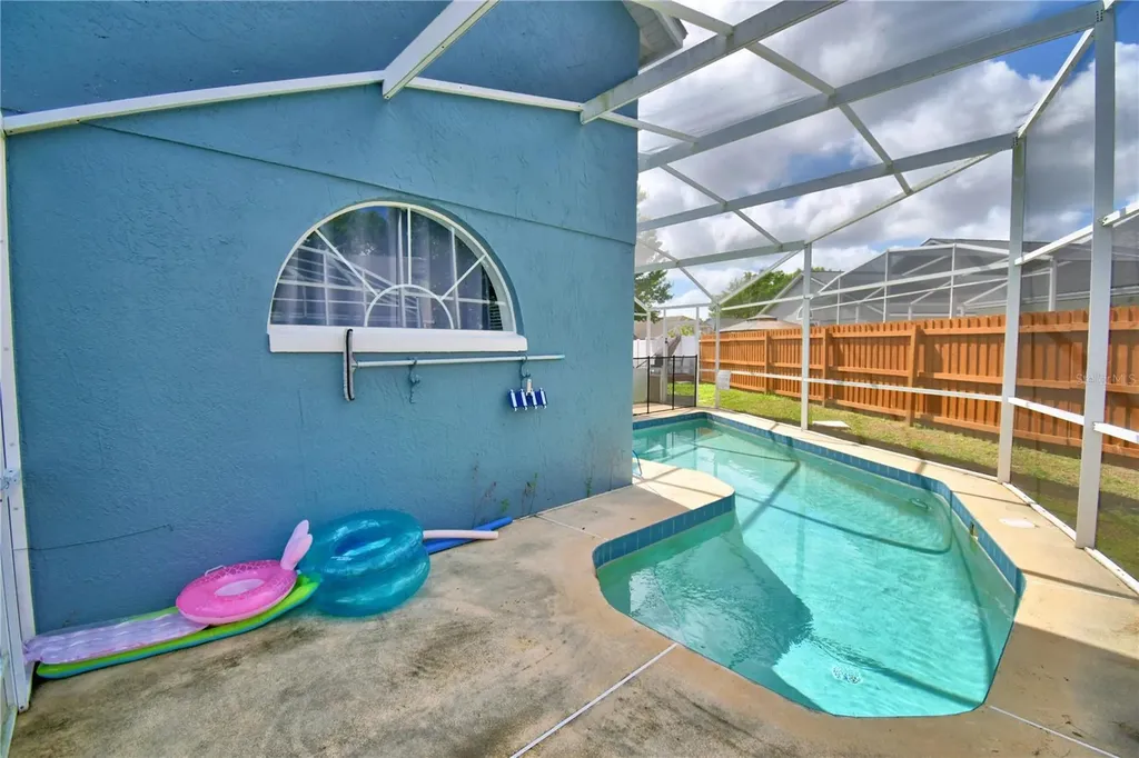 2935 Dickens Circle Kissimmee FL 34747
