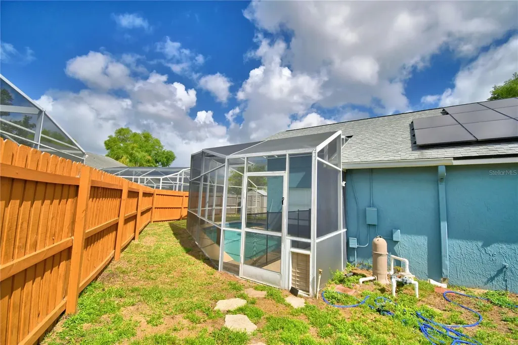 2935 Dickens Circle Kissimmee FL 34747