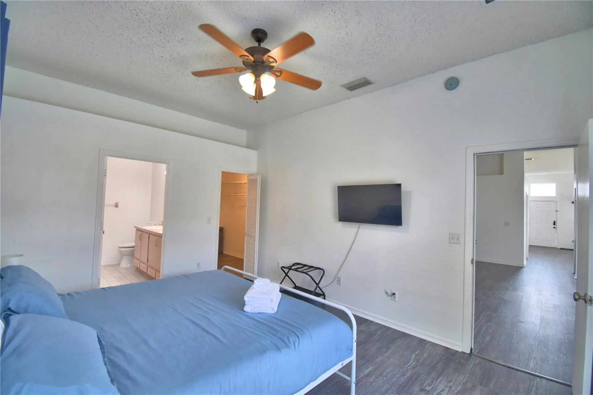 2935 Dickens Circle Kissimmee FL 34747