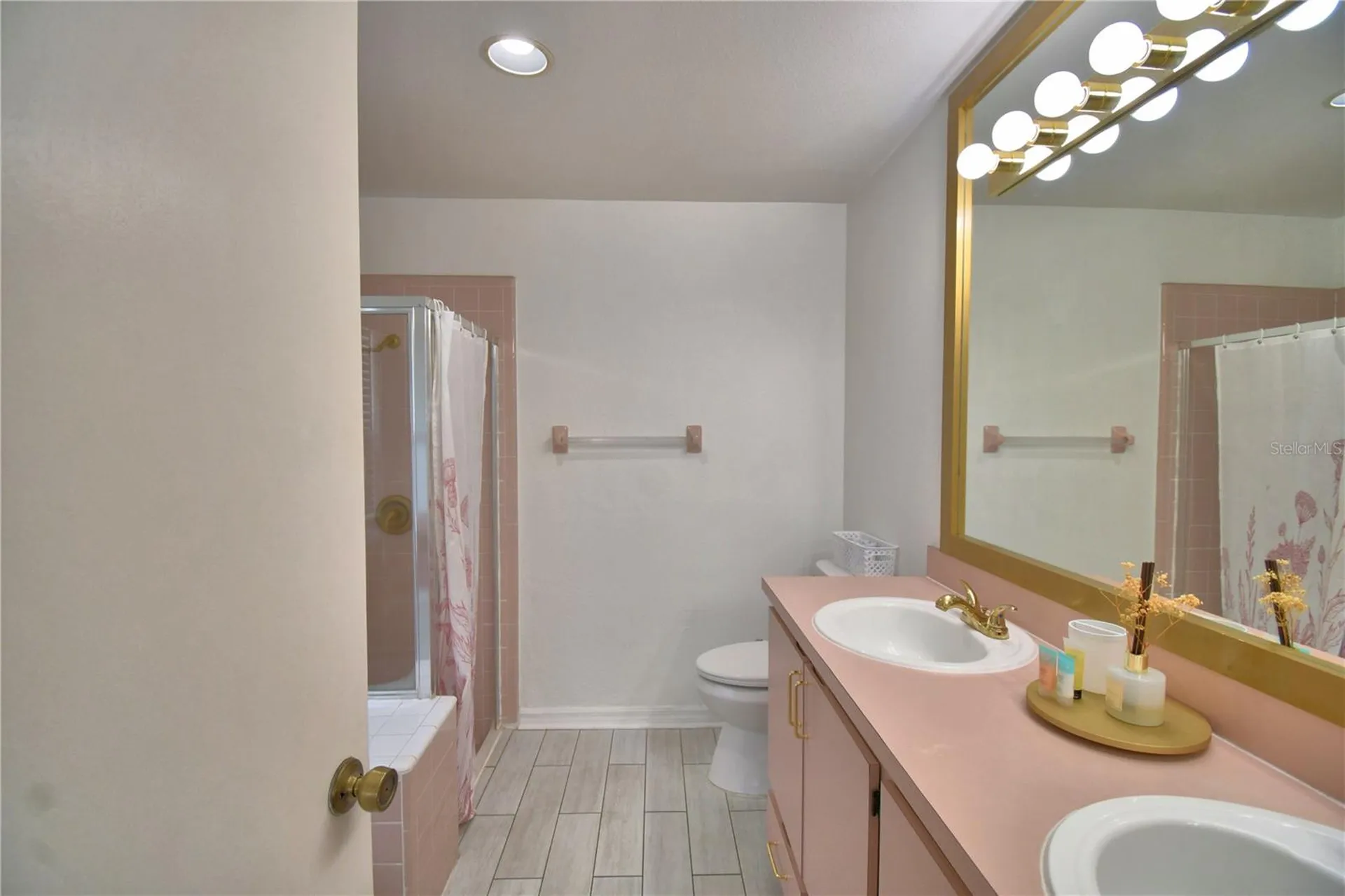 2935 Dickens Circle Kissimmee FL 34747