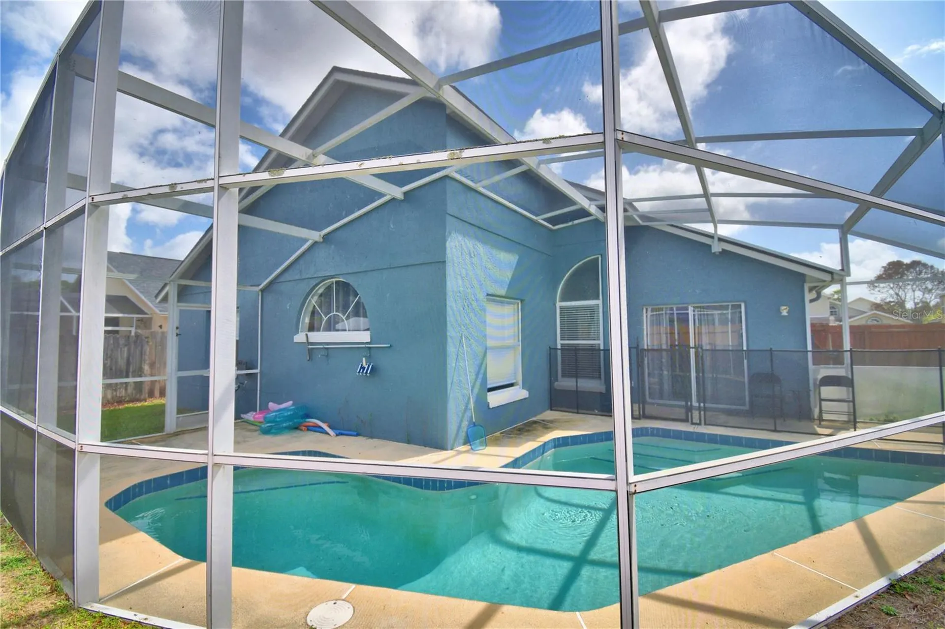 2935 Dickens Circle Kissimmee FL 34747