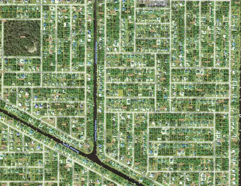 18292 Monmouth Avenue Port Charlotte FL 33948