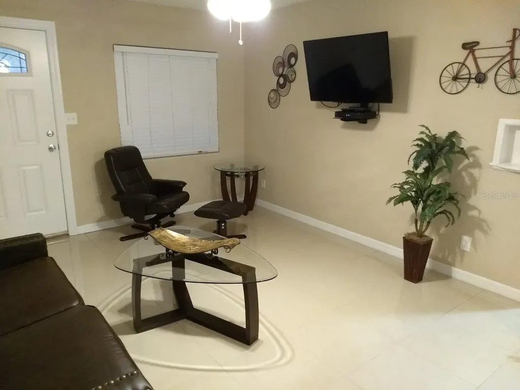 2512 Musselwhite Avenue Orlando FL 32804