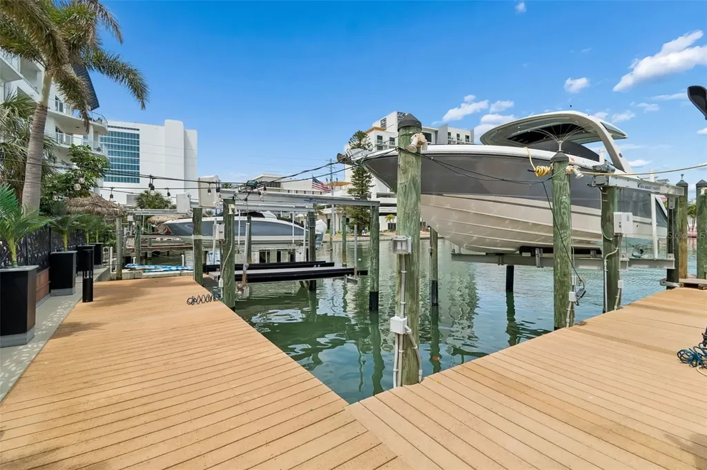 108 Bayside Drive Clearwater Beach FL 33767