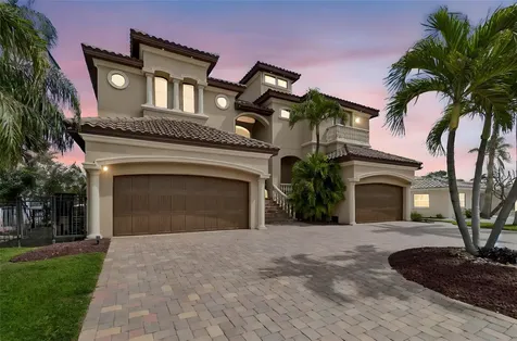 108 Bayside Drive Clearwater Beach FL 33767