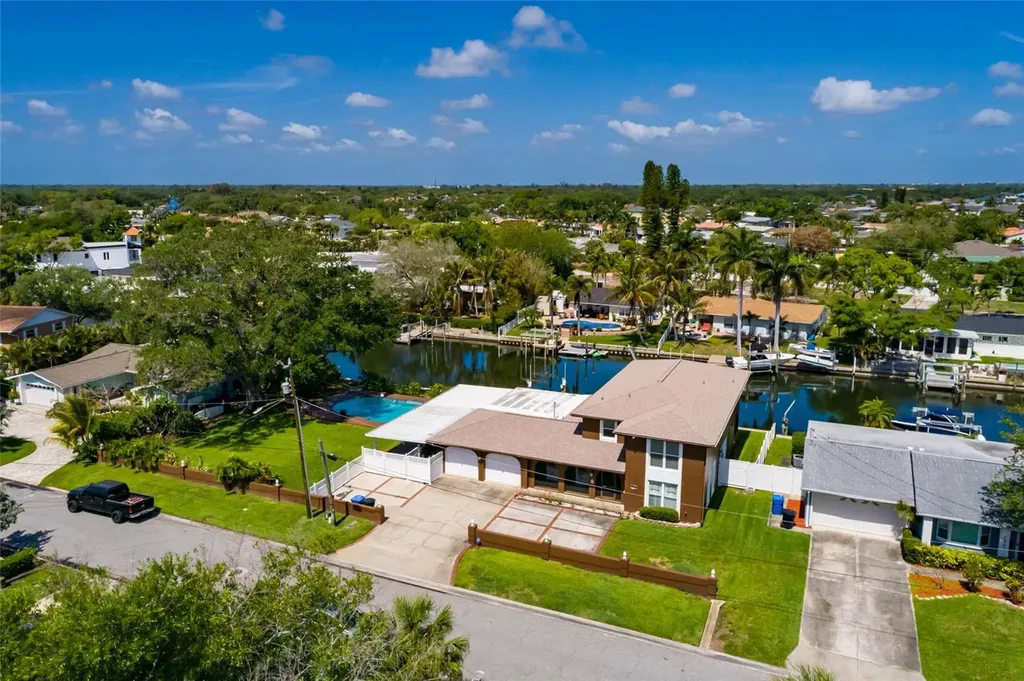 1449 45th Avenue NE St Petersburg FL 33703