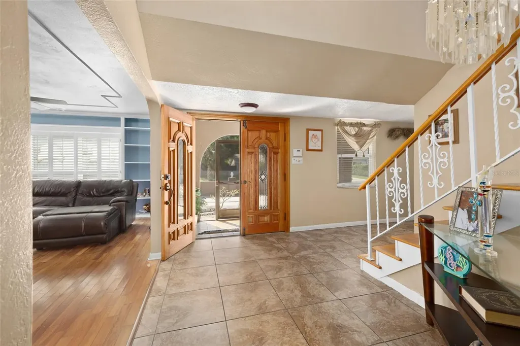 1449 45th Avenue NE St Petersburg FL 33703
