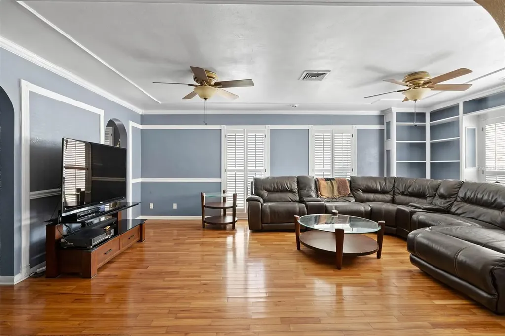 1449 45th Avenue NE St Petersburg FL 33703
