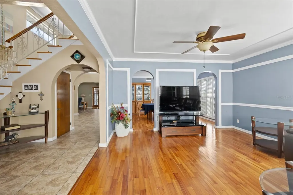 1449 45th Avenue NE St Petersburg FL 33703