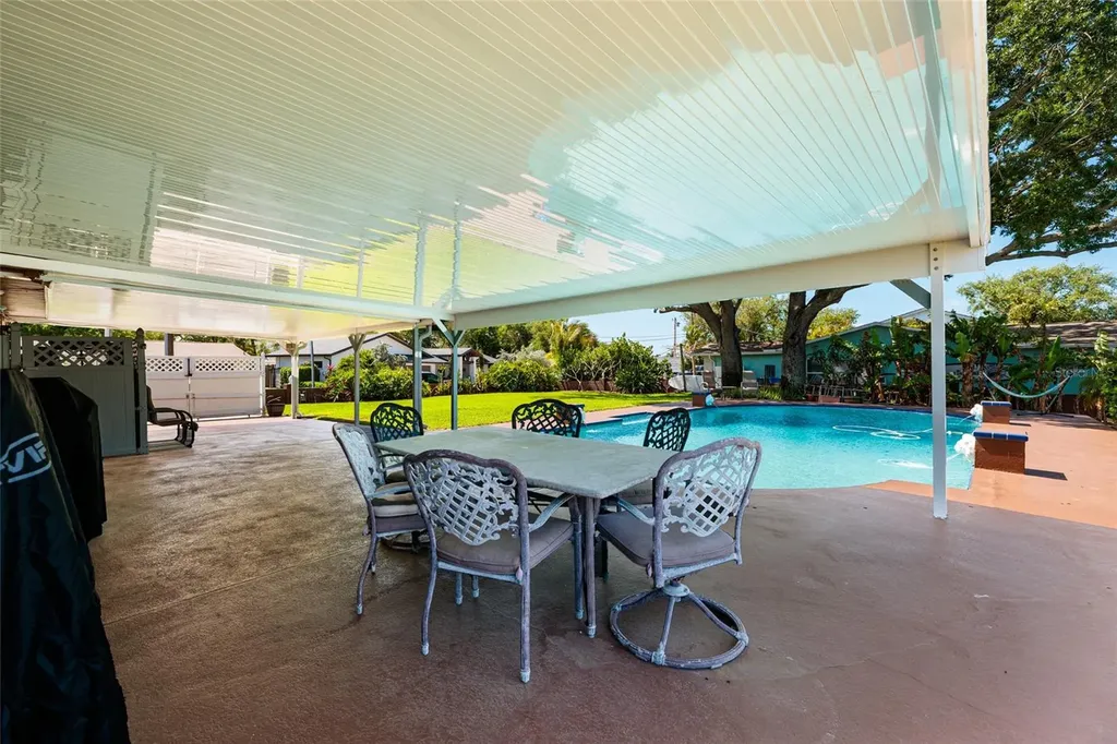 1449 45th Avenue NE St Petersburg FL 33703