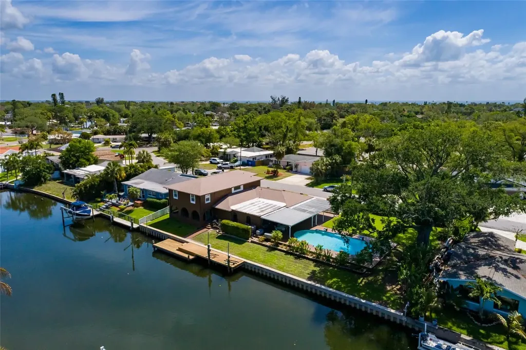 1449 45th Avenue NE St Petersburg FL 33703