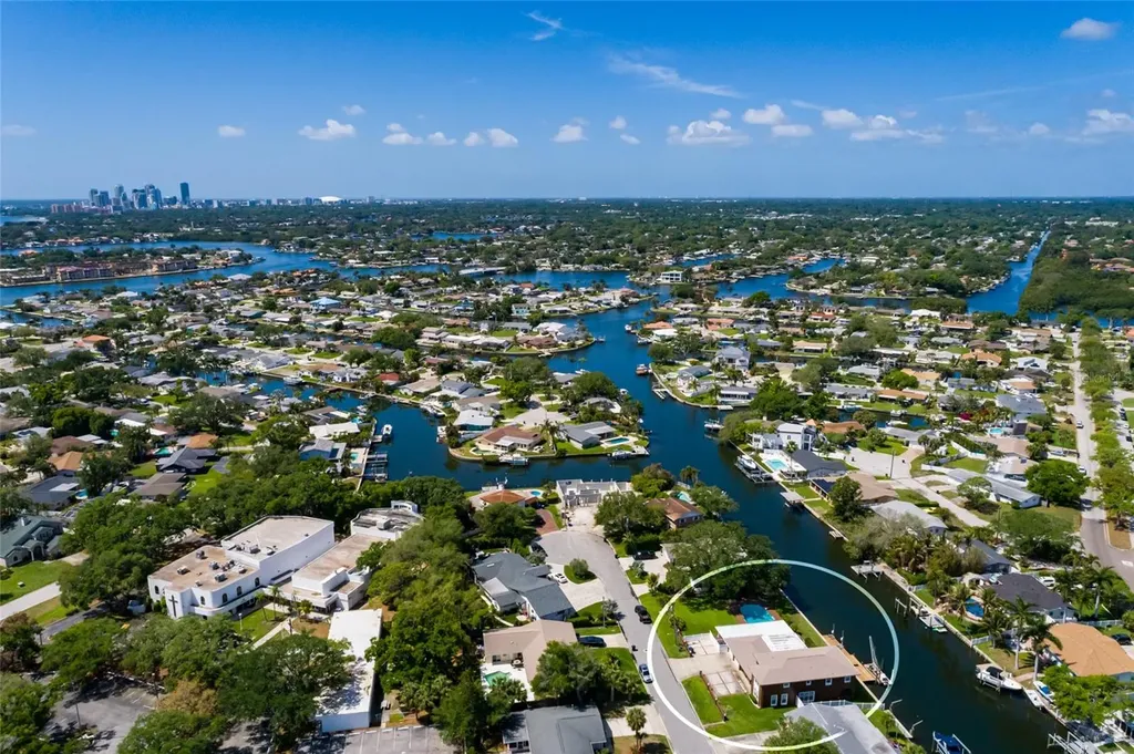 1449 45th Avenue NE St Petersburg FL 33703