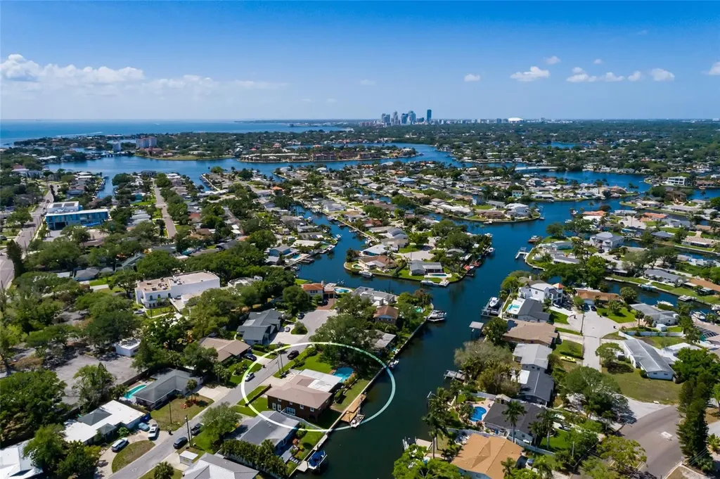 1449 45th Avenue NE St Petersburg FL 33703