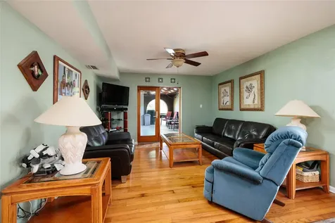 1449 45th Avenue NE St Petersburg FL 33703