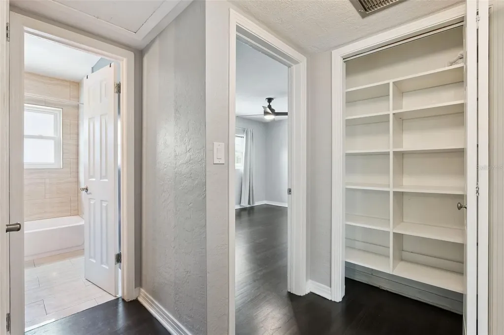 2001 Gale Street Orlando FL 32803