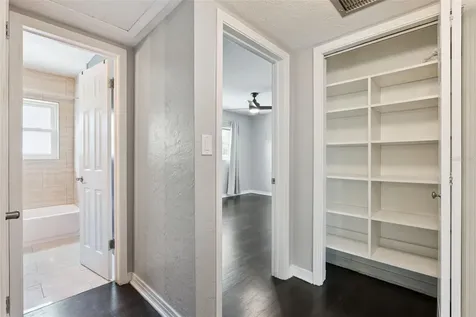 2001 Gale Street Orlando FL 32803