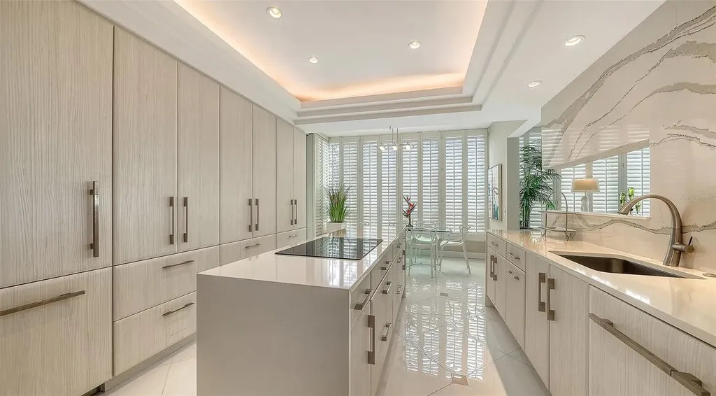 415 L Ambiance Drive Longboat Key FL 34228