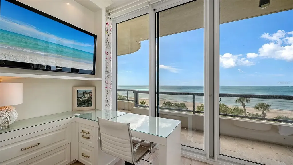 415 L Ambiance Drive Longboat Key FL 34228